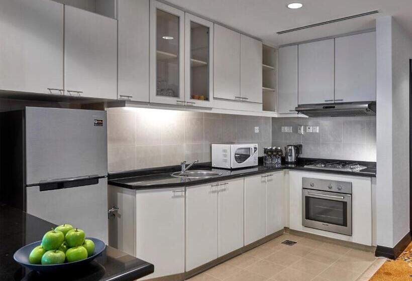 Апартаменты 3 Спальни, Pullman Kuala Lumpur City Centre Hotel & Residences