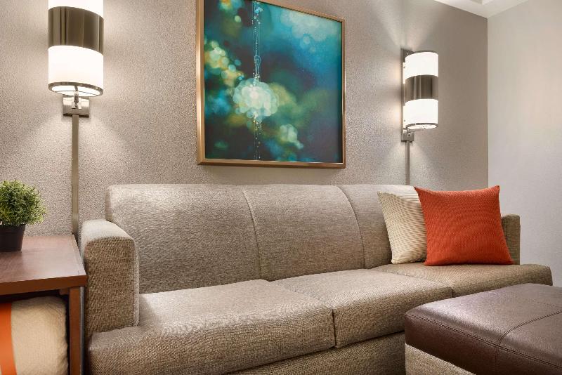 Номер Премиум, Pullman Kuala Lumpur City Centre Hotel & Residences
