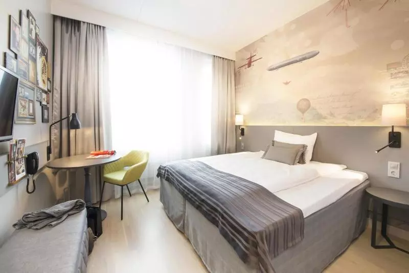 キングサイズベッドのデラックスルーム, Pullman Kuala Lumpur City Centre Hotel & Residences