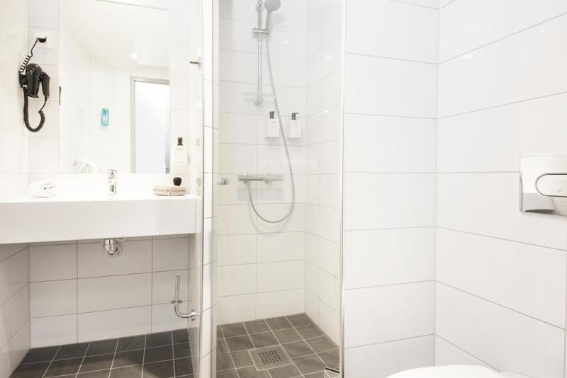 اتاق لوکس با تخت بزرگ, Pullman Kuala Lumpur City Centre Hotel & Residences