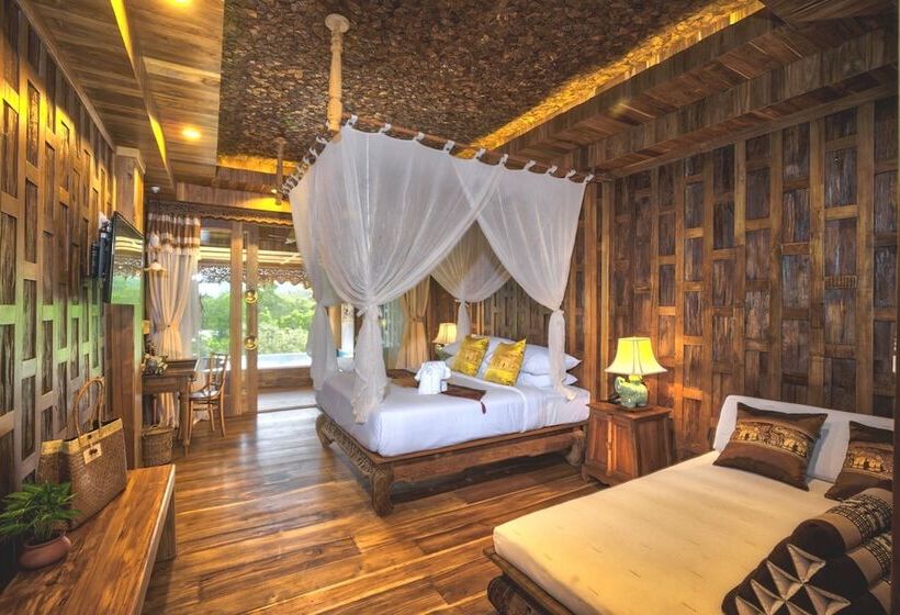 سوئیت با چشم‌انداز, Santhiya Tree Koh Chang Resort