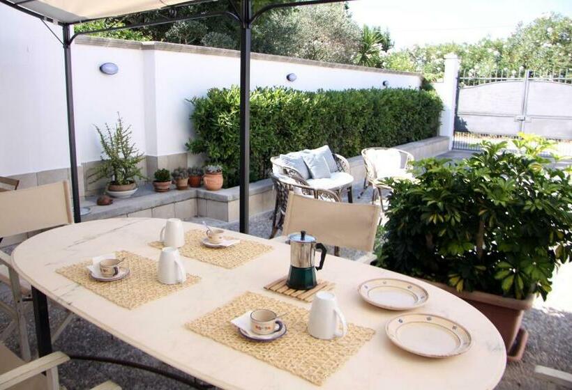 חדר דלוקס לשלושה, B&b Villa Sofia