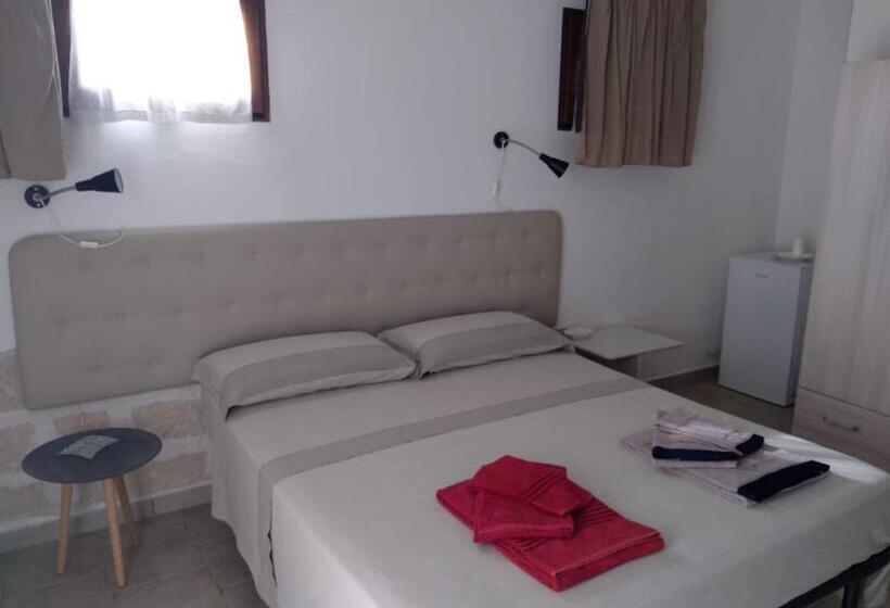 חדר דלוקס לשלושה, B&b Villa Sofia