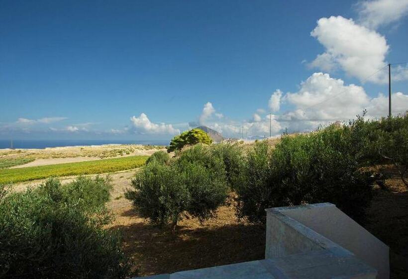 ویلا دلوکس 2 خوابه, Villa Panoramica Sul Mare