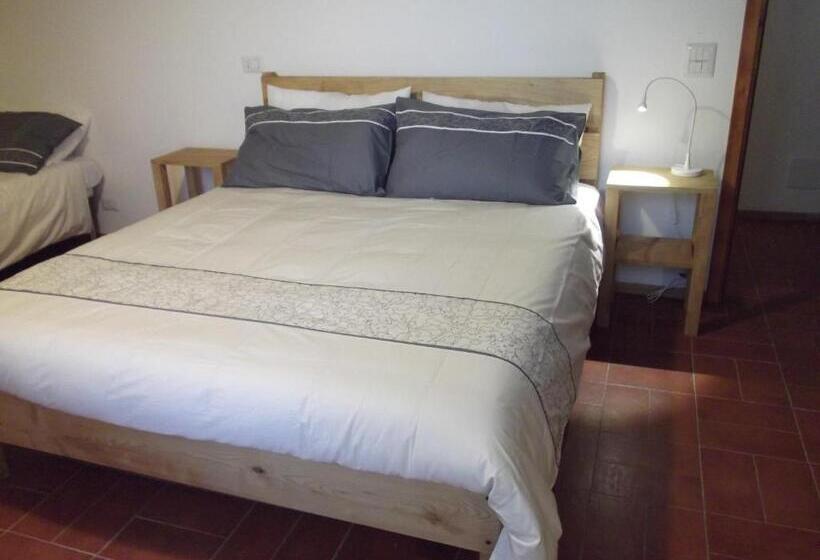 Номер Стандарт Трехместный, Agriturismo Bassarì