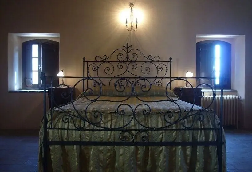 スイート, Borgo Storico Cisterna