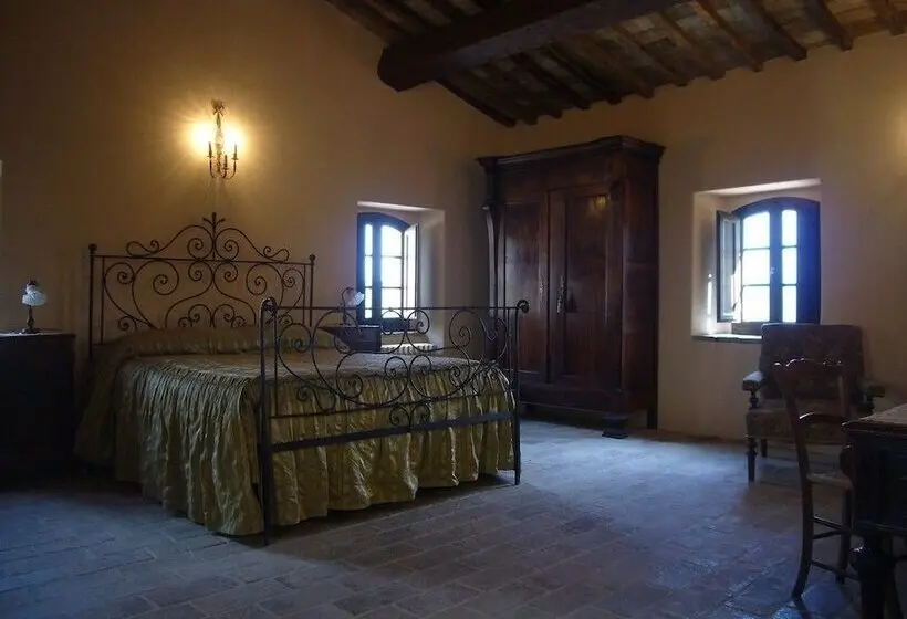 スイート, Borgo Storico Cisterna