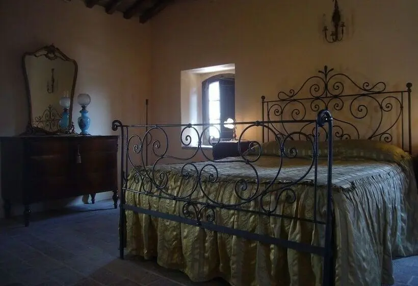 スイート, Borgo Storico Cisterna