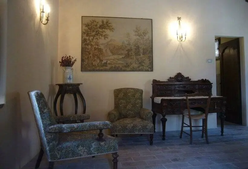 スイート, Borgo Storico Cisterna