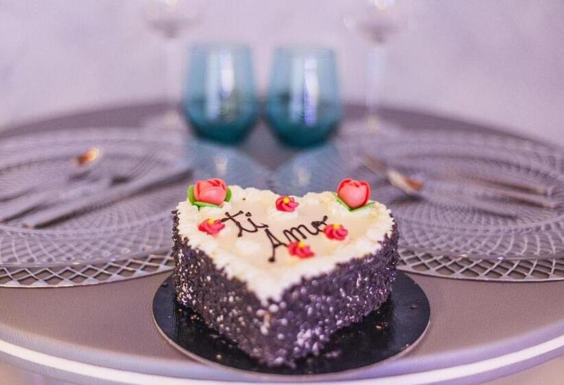 اتاق لوکس, Terre Dell Amore