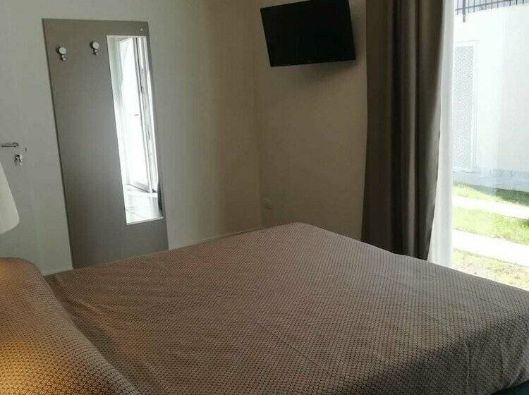 Номер Стандарт Трехместный, Garda Guest House