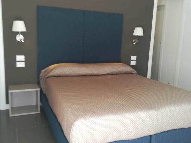 家庭间, Garda Guest House