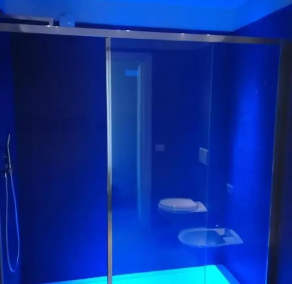 スイート（家族用）, Garda Guest House