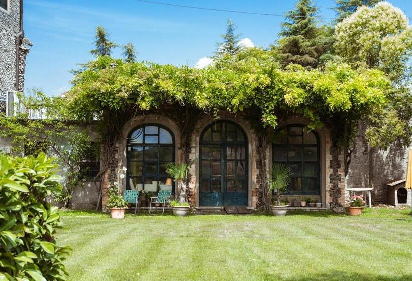 غرفة قياسية, Villa Fava