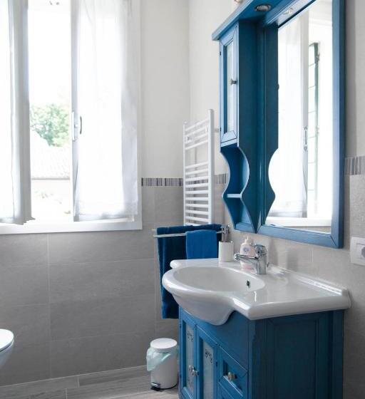 غرفة قياسية, Villa Fava