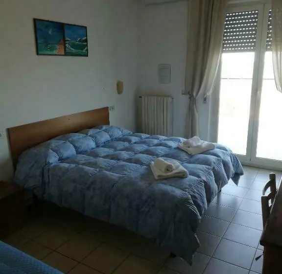 バルコニー付きスタンダードトリプルルーム, B&b Attico Mare