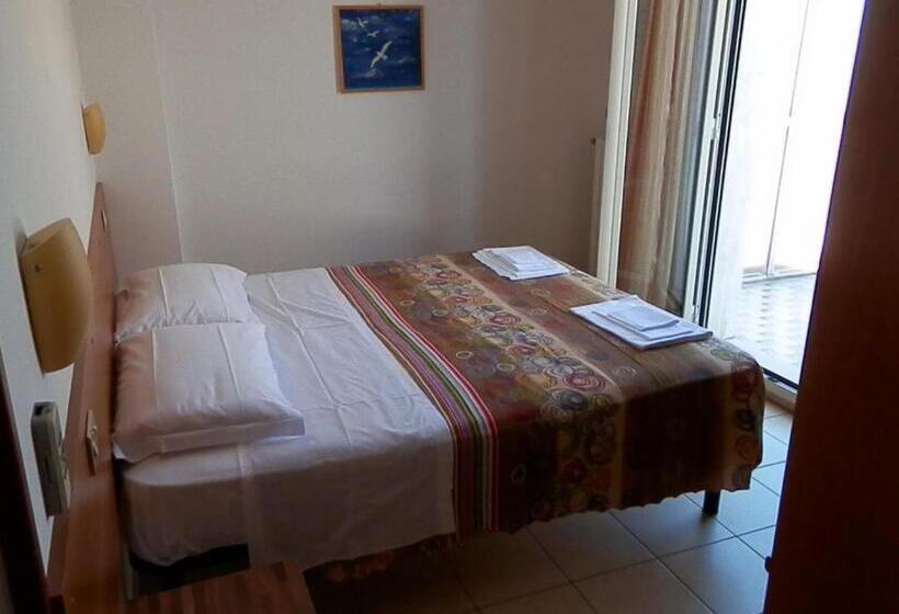 バルコニー付きスタンダードルーム, B&b Attico Mare