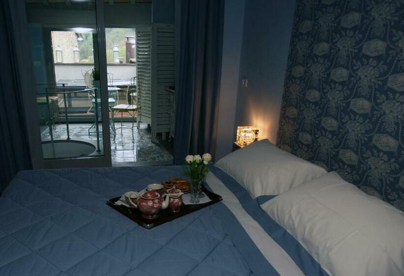 Номер Deluxe с Балконом, Palazzo Santinelli