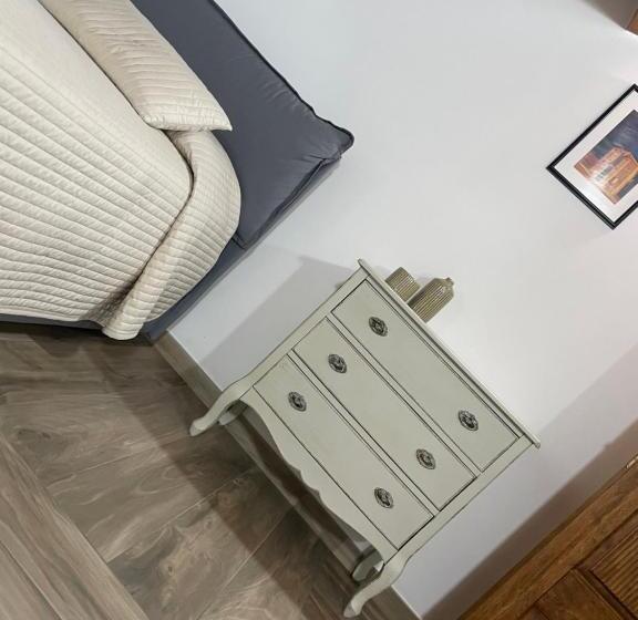 غرفة قياسية ثلاثية, Palazzo Candida B&b