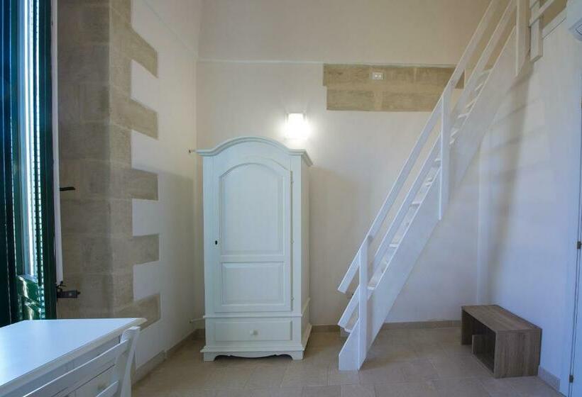 غرفة قياسية, Palazzo Vilei