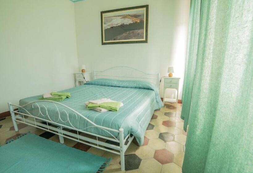 Standard room with outdoor bath, S Apprigu B&b