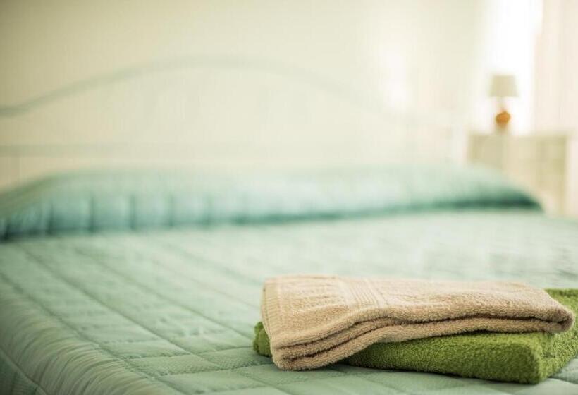 Standard room with outdoor bath, S Apprigu B&b