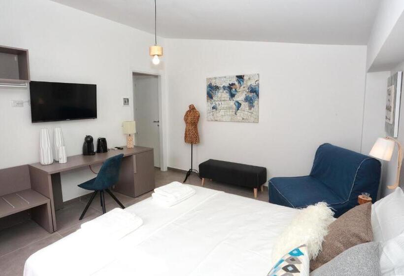 غرفة قياسية مزوَّدة بتراس, Al Duomo Rooms & Flats