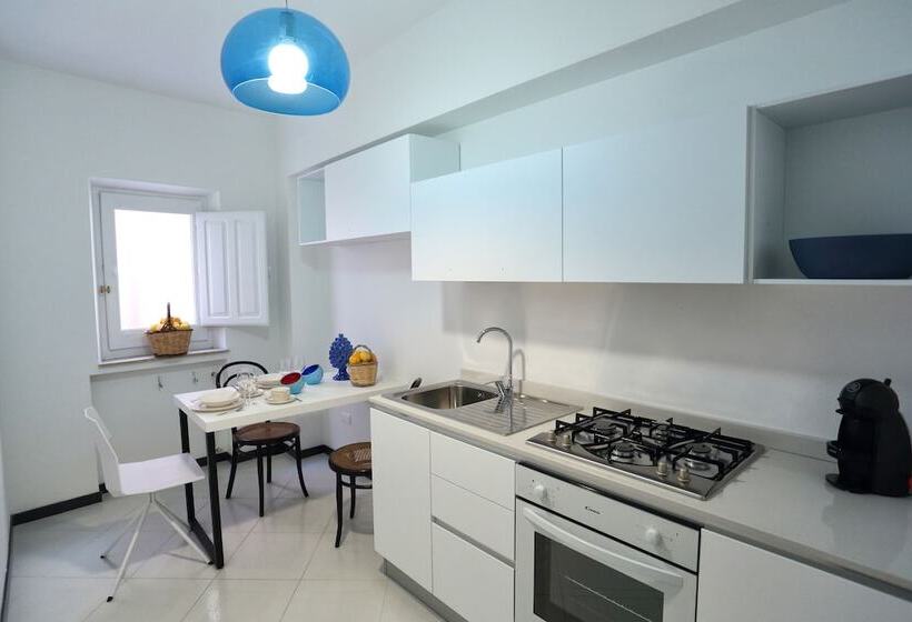 شقة غرفتين, Al Duomo Rooms & Flats