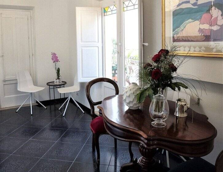 شقة غرفة واحدة مزودة بتراس, Al Duomo Rooms & Flats