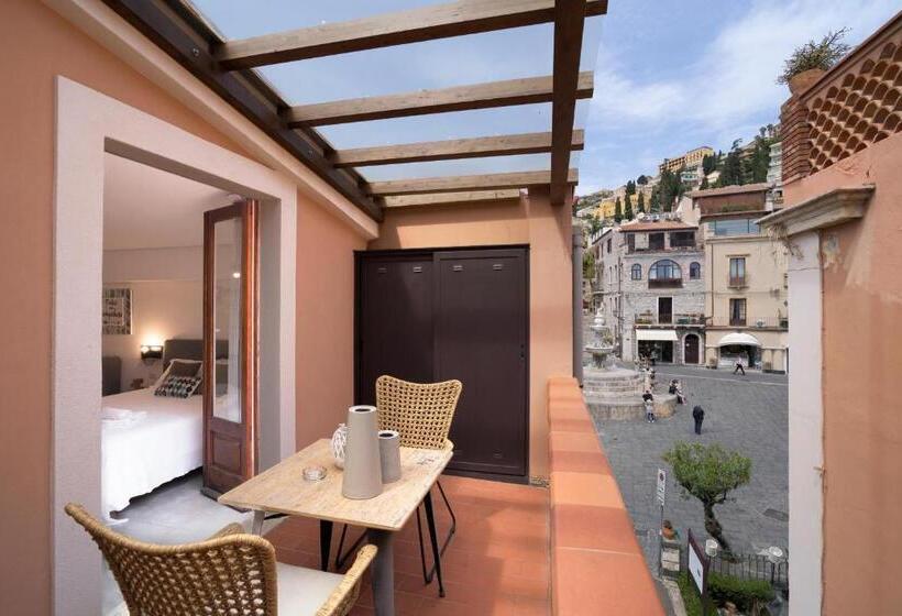 غرفة قياسية مزوَّدة بتراس, Al Duomo Rooms & Flats