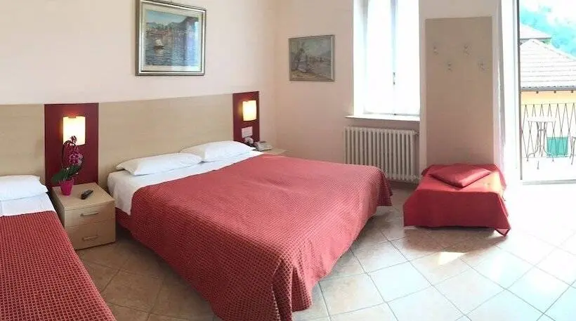 スタンダード4人部屋, Albergo Riva