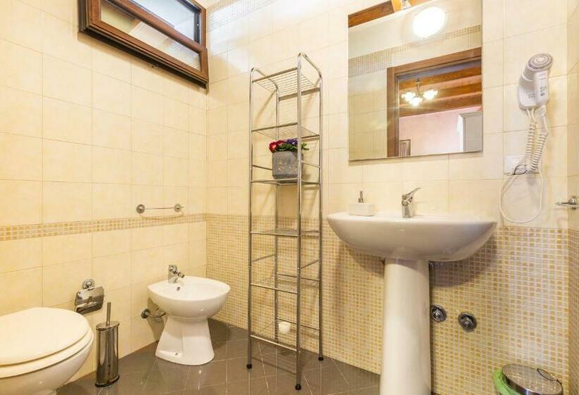 غرفة قياسية, Tenuta Cavalieri