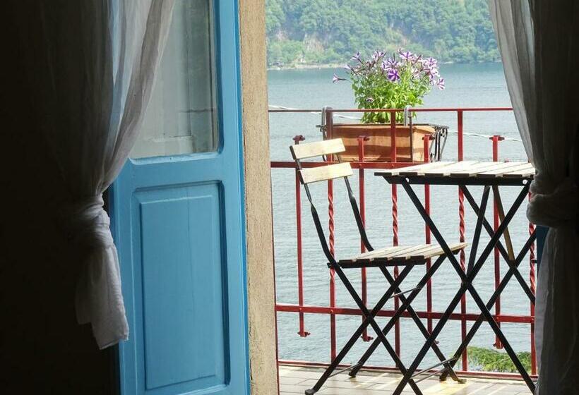 غرفة عائلية, Villa Albonico