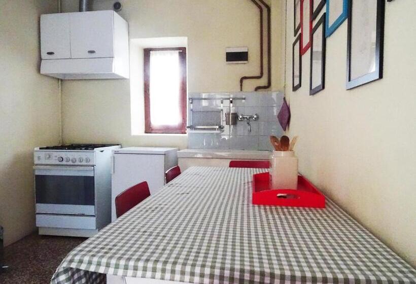 غرفة عائلية, Villa Albonico