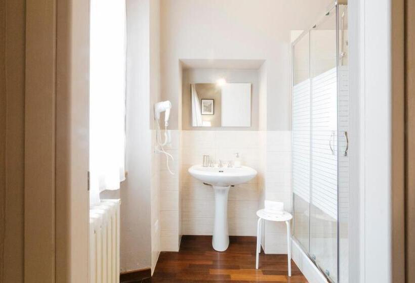 اتاق استاندارد چهار تخته, Residenza Ognissanti