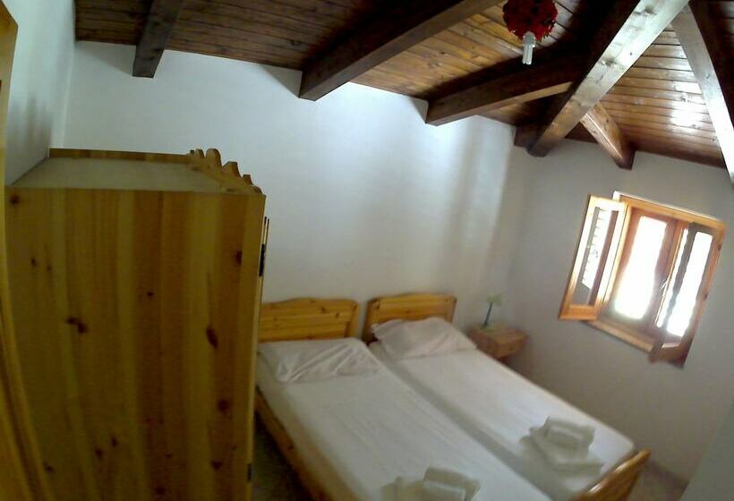 شقة عائلية, Villaggio Camping La Scogliera