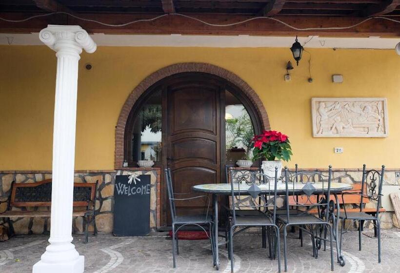 غرفة عائلية, Buonocore Rooms