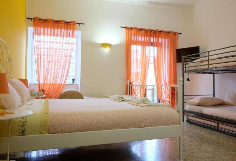 Семейный Номер, Buonocore Rooms