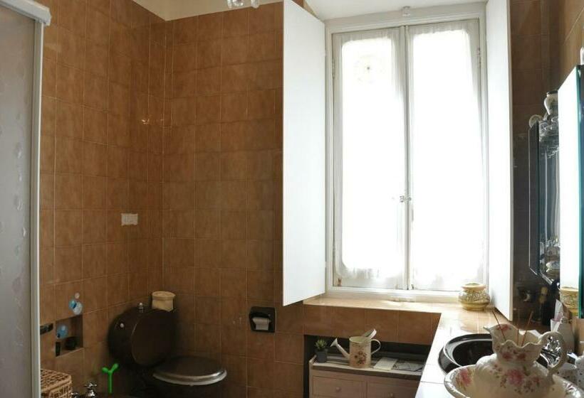 Ortak Banyolu Standart Oda, Il Ciottolo