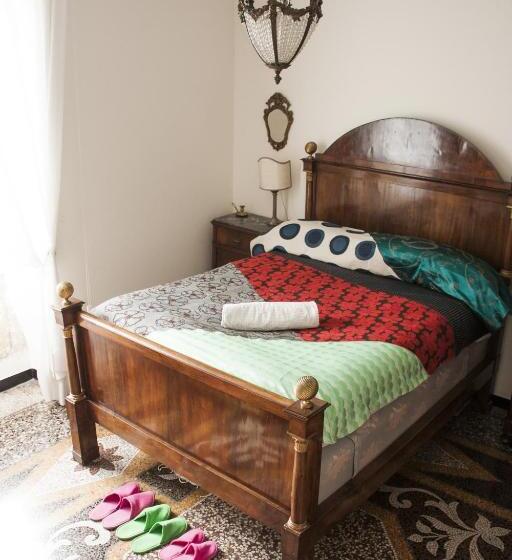 Ortak Banyolu Standart Oda, Il Ciottolo