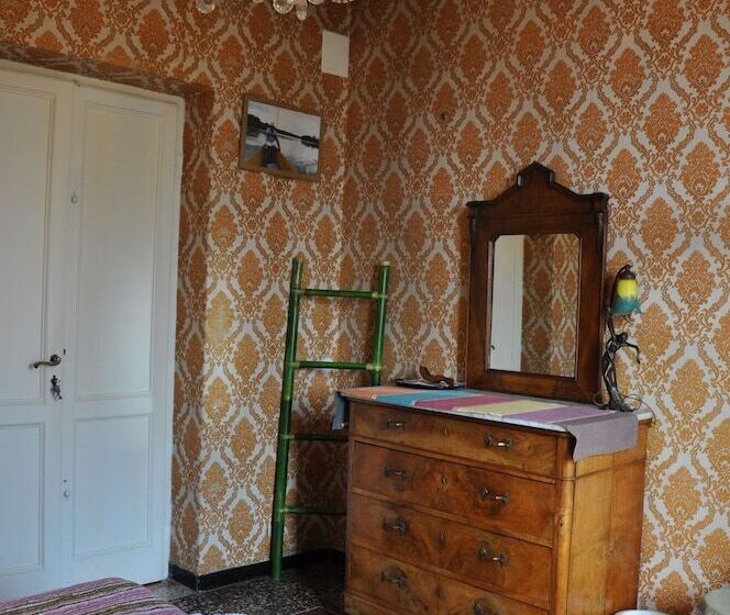 Orta Banyolu Üç Kişilik Standart Oda, Il Ciottolo