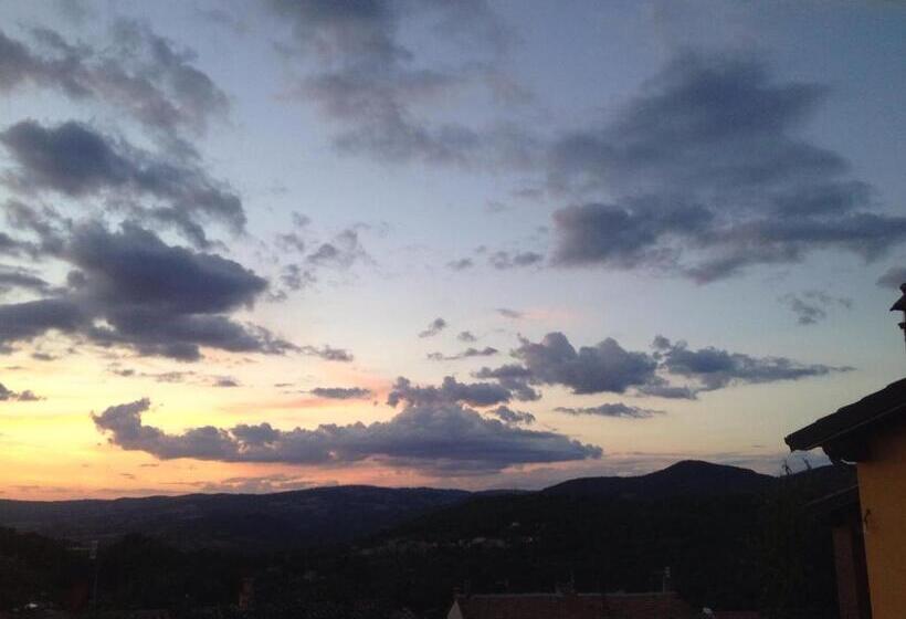 سوییت, La Biocca