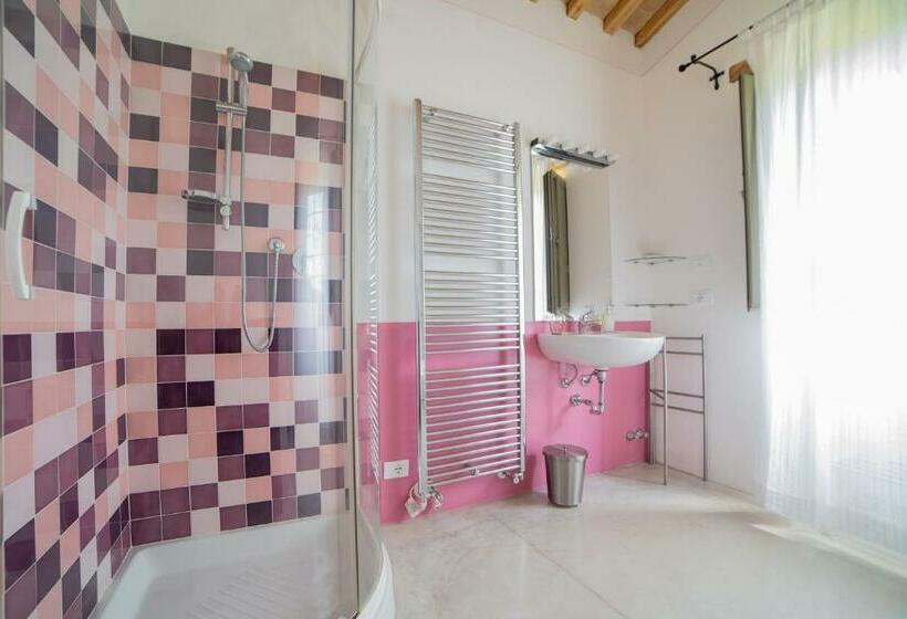 Люкс, Agriturismo Montelovesco