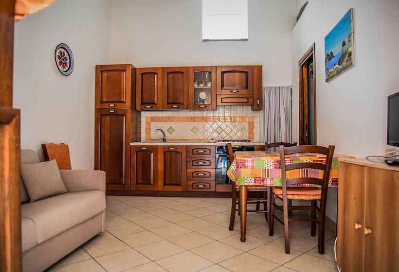 带1间卧室的公寓侧面带海景, Malvasia B&b