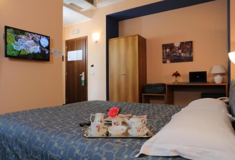 غرفة قياسية, Villa Cagnola