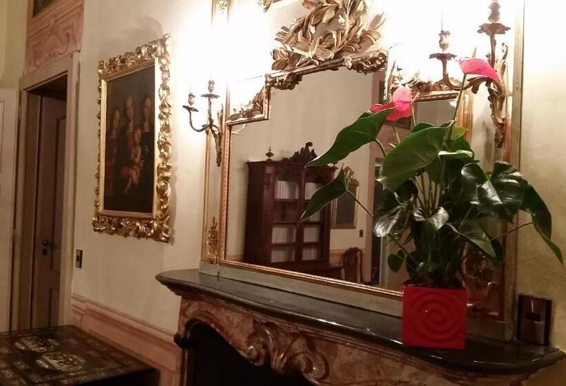 جناح مطلّ علي الجبل, Villa Cagnola