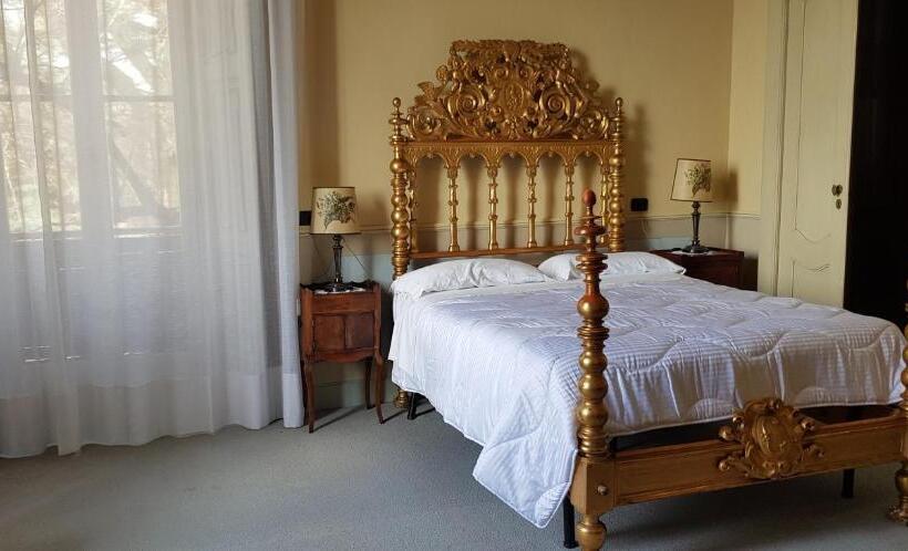 جناح مطلّ علي الجبل, Villa Cagnola