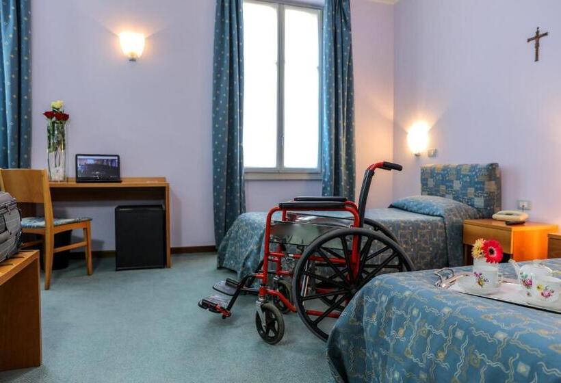 غرفة قياسية لذوى الاحتياجات الخاصة, Villa Cagnola