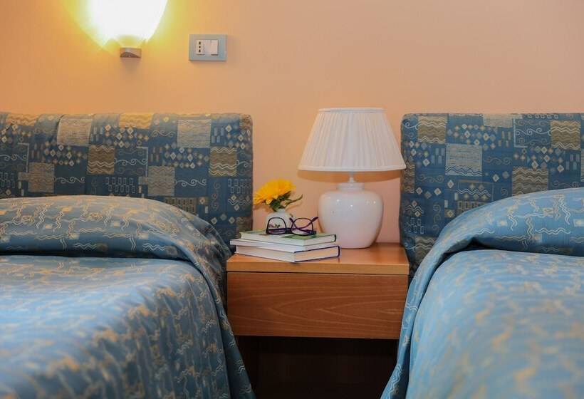 غرفة قياسية, Villa Cagnola