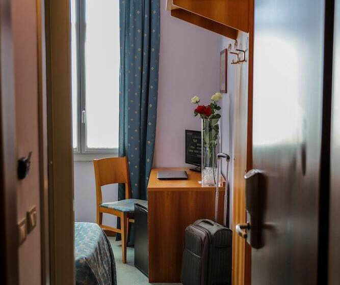 غرفة قياسية فردية, Villa Cagnola